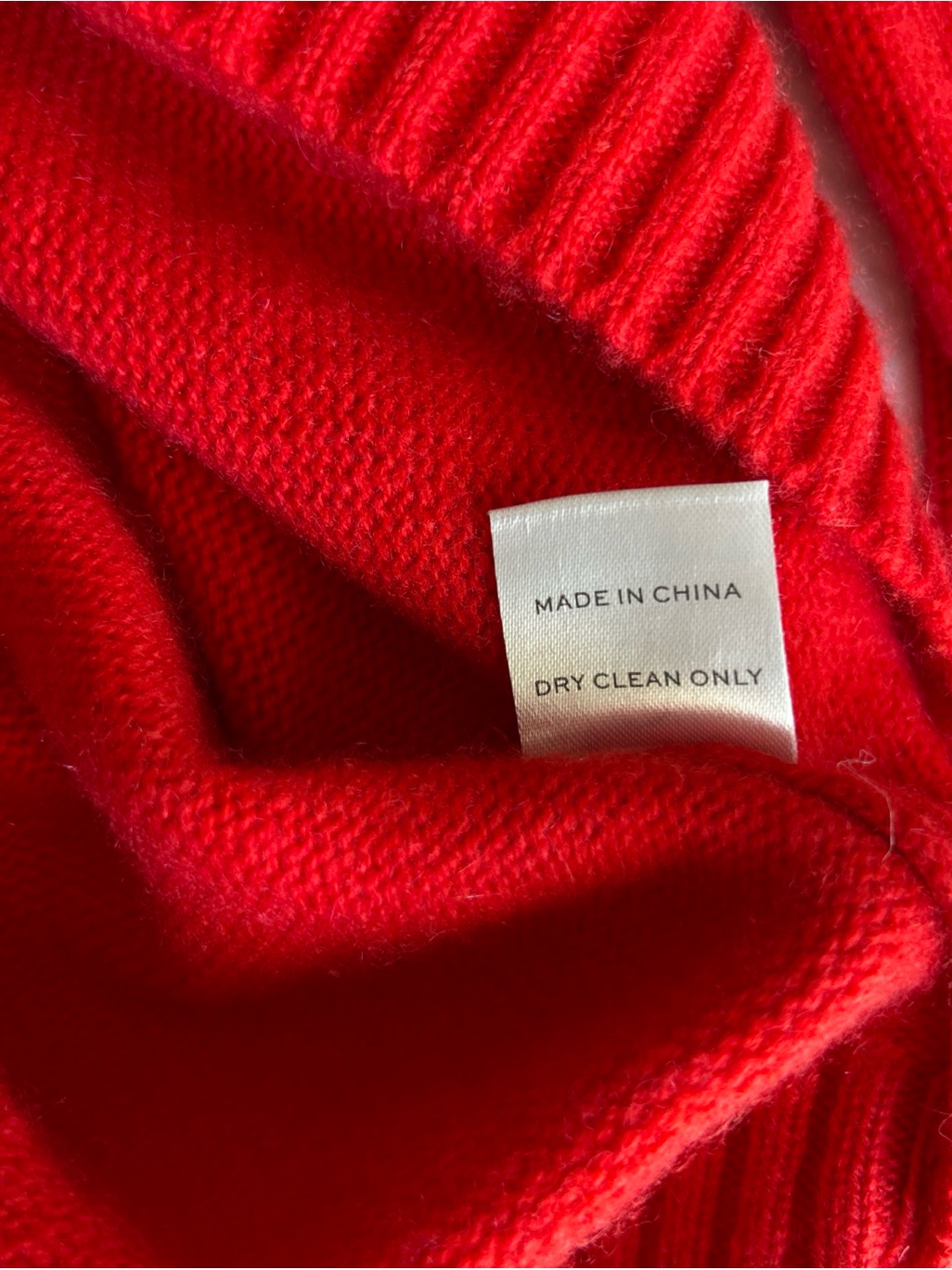 Alice Walk Bright Red V Neck 100% Cashmere Sweater Women’s Size S Euc Holiday — image 7 of 7
